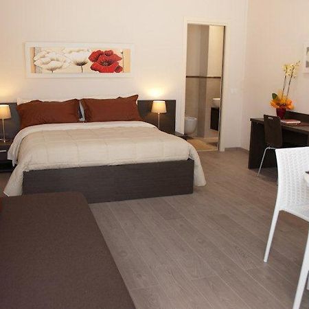 Il Marlo Suite & Breakfast Marina Di Carrara Oda fotoğraf